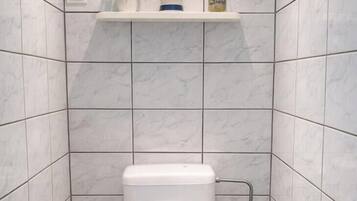 Een douche, een haardroger