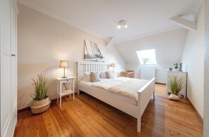 2 bedrooms, iron/ironing board, travel crib, free WiFi