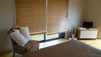 2 dormitorios, tabla de planchar con plancha, wifi