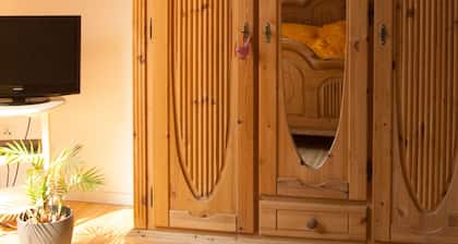 NOUVEAU: le croissant - calme, de bon goût et avec un grand jardin