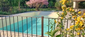 Charming old farmhouse with swimming pool between Luberon and Alpille