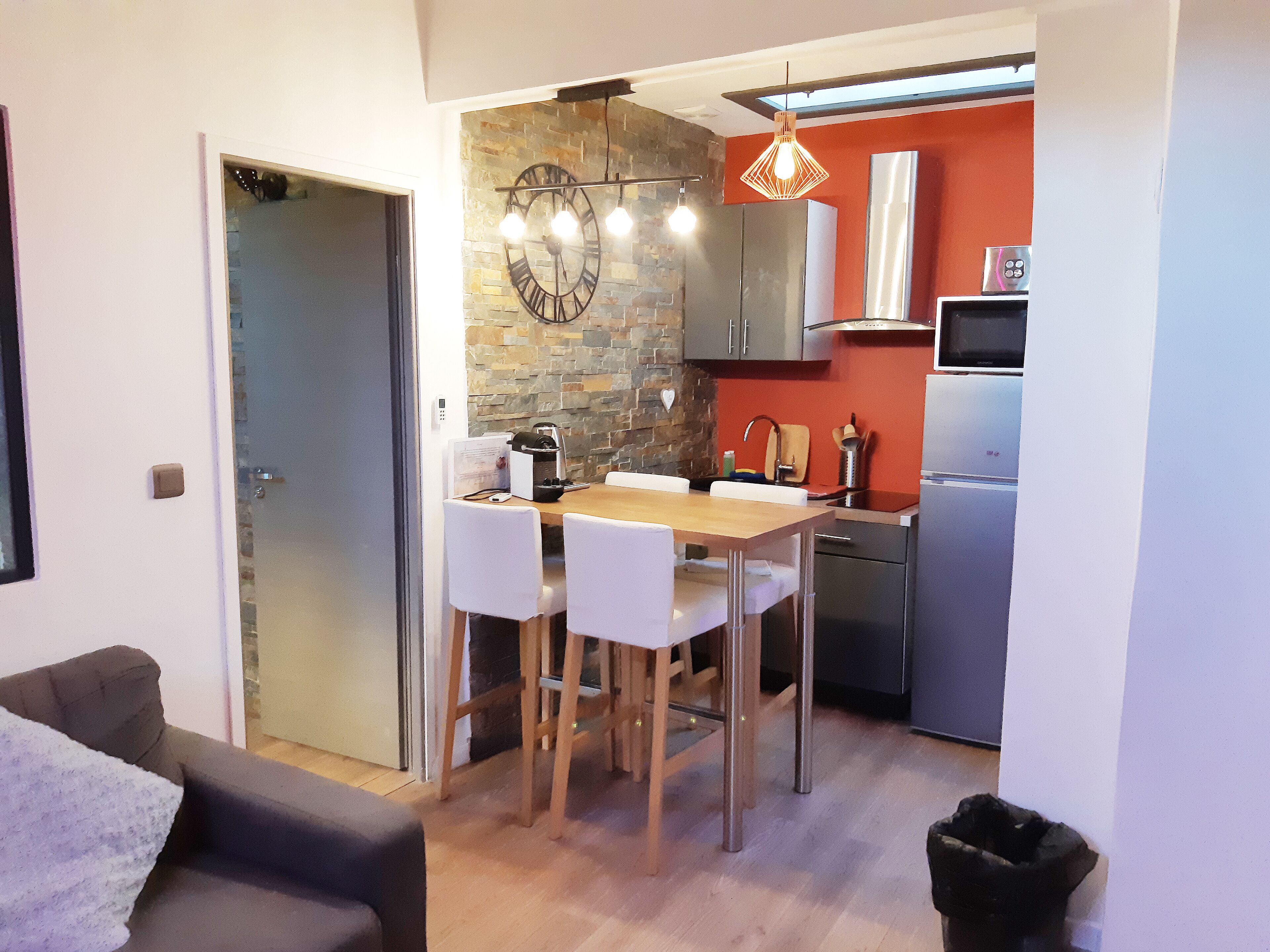 CHARMING APARTMENT CLOSE TO LAFAYETTE BRIDGE FOR 4 PEOPLE