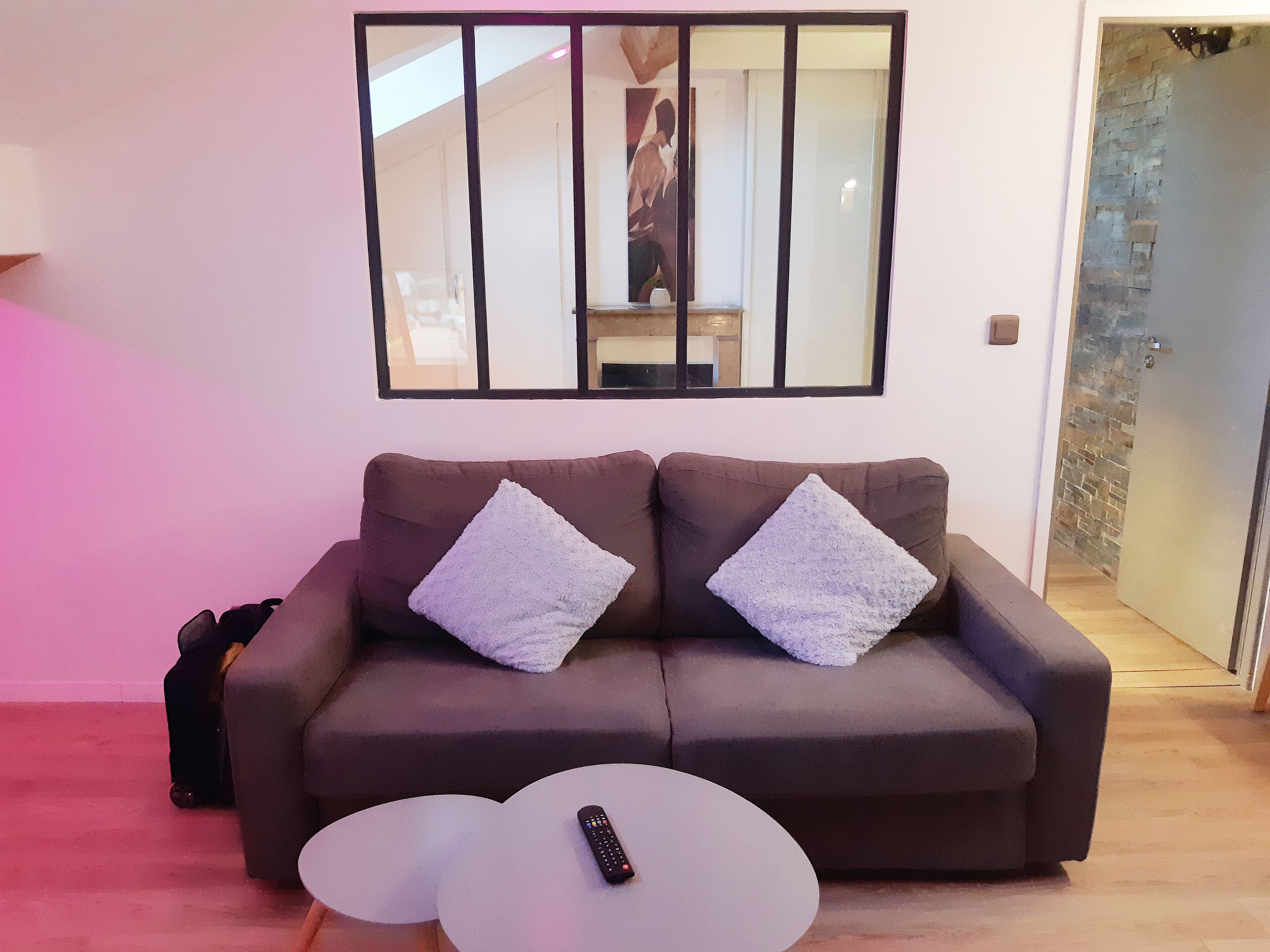 CHARMING APARTMENT CLOSE TO LAFAYETTE BRIDGE FOR 4 PEOPLE