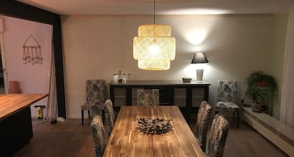 Maison individuelle 3 Chambres, 140 M2, Loggia, Balcon, jardin privatif 800 M2