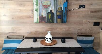 Rent studio prestige center station ideal couple and 2 children