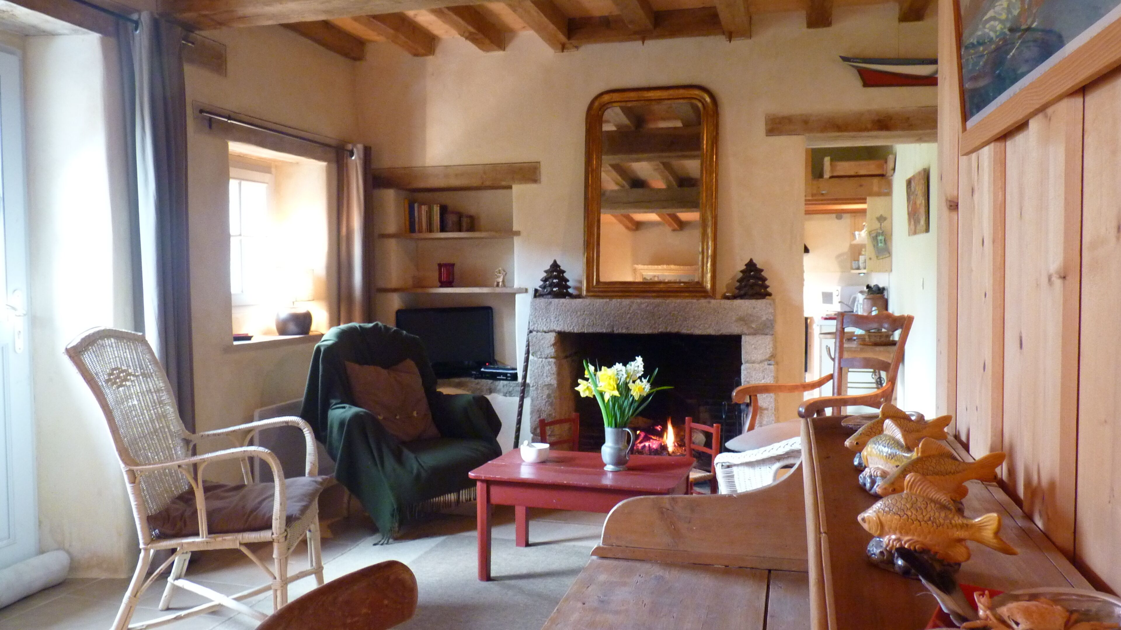 Charming house 2/4 pers. fireplace garden port-blanc near beaches & islands