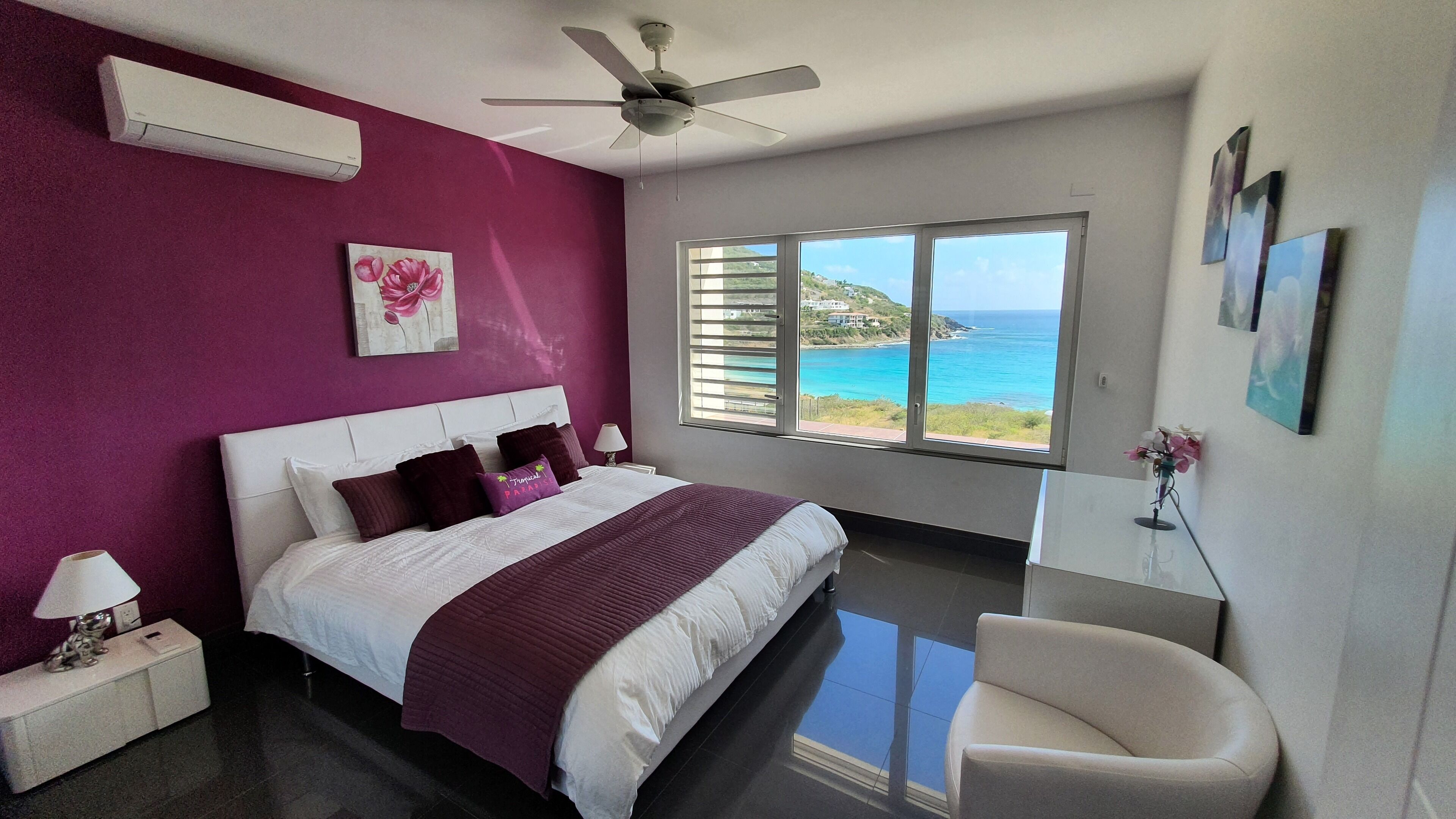 3 dormitorios, caja fuerte, tabla de planchar con plancha