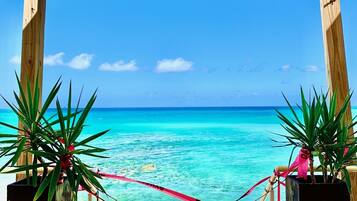Una playa cerca