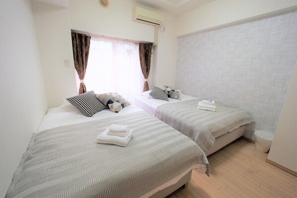 双床房 | 免费 WiFi、床单