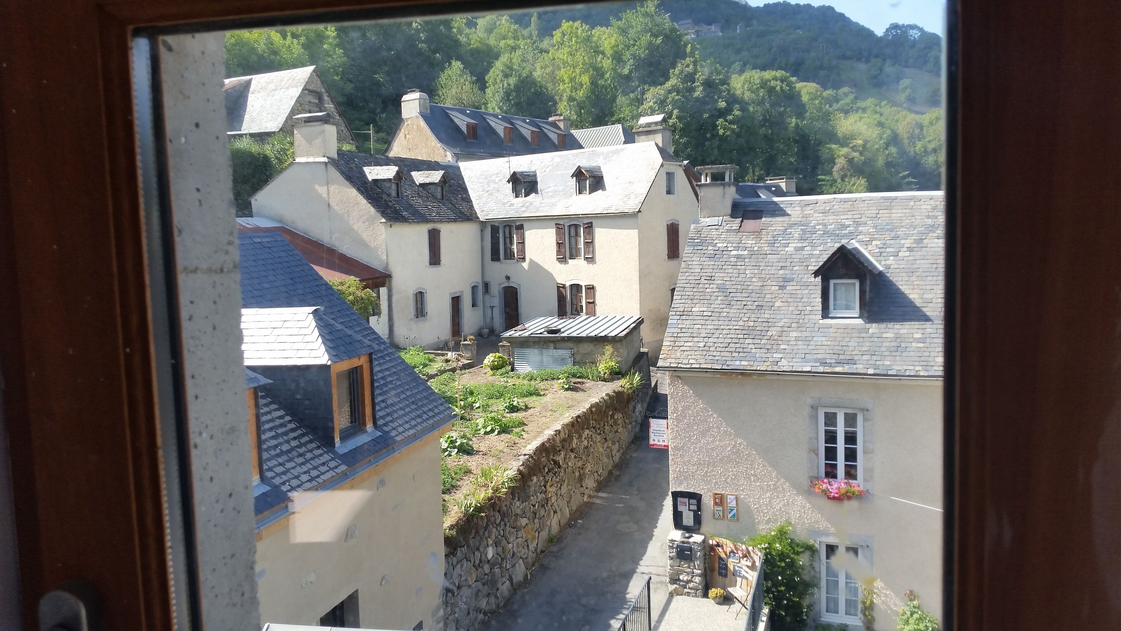 vue sur village depuis le 2eme étage 
