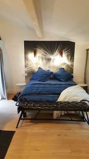 4 chambres, fer et planche à repasser, lit parapluie, Wi-Fi gratuit