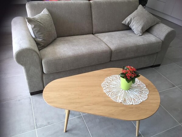 Tv, dvd-spelare och kontor