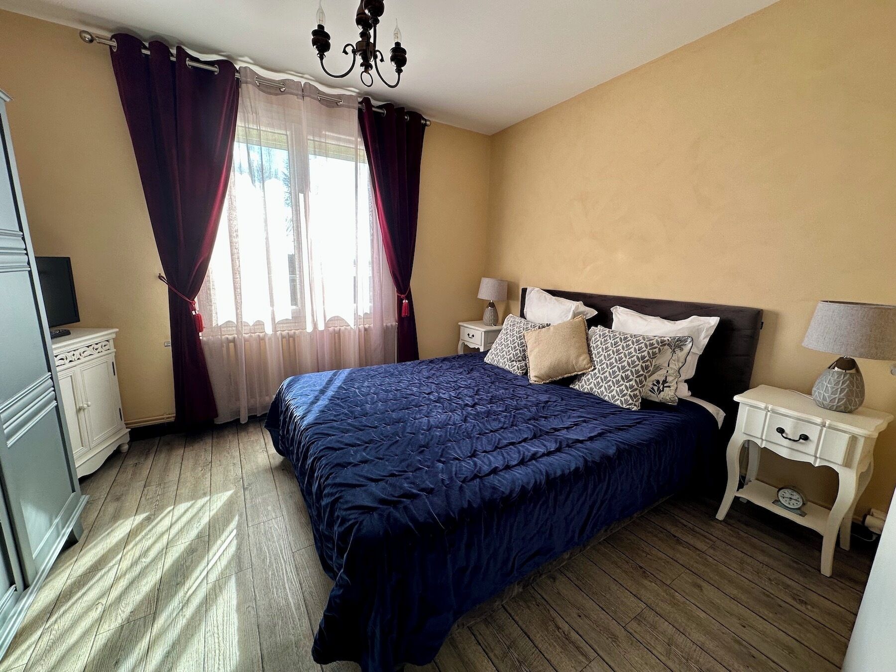 2 bedrooms, iron/ironing board, travel crib, WiFi