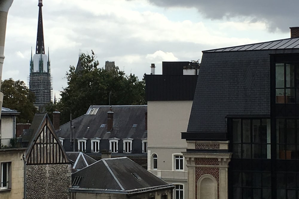 4B, your apartment at the entrance to the historic heart of Rouen.