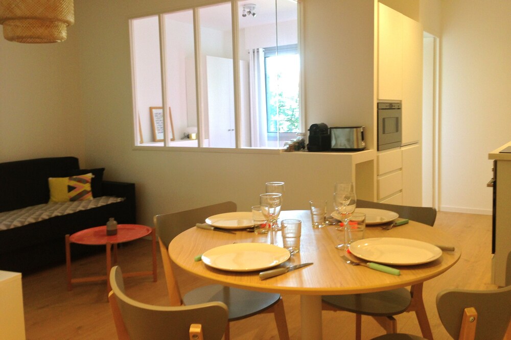 BORDEAUX CAUDERAN, NEW APARTMENT, CLASS 3 STARS, 10 MIN FROM THE CENTER