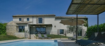 Mas isolé, piscine privée clôturée, Provence, Ardèche, 30 km Uzès Avignon