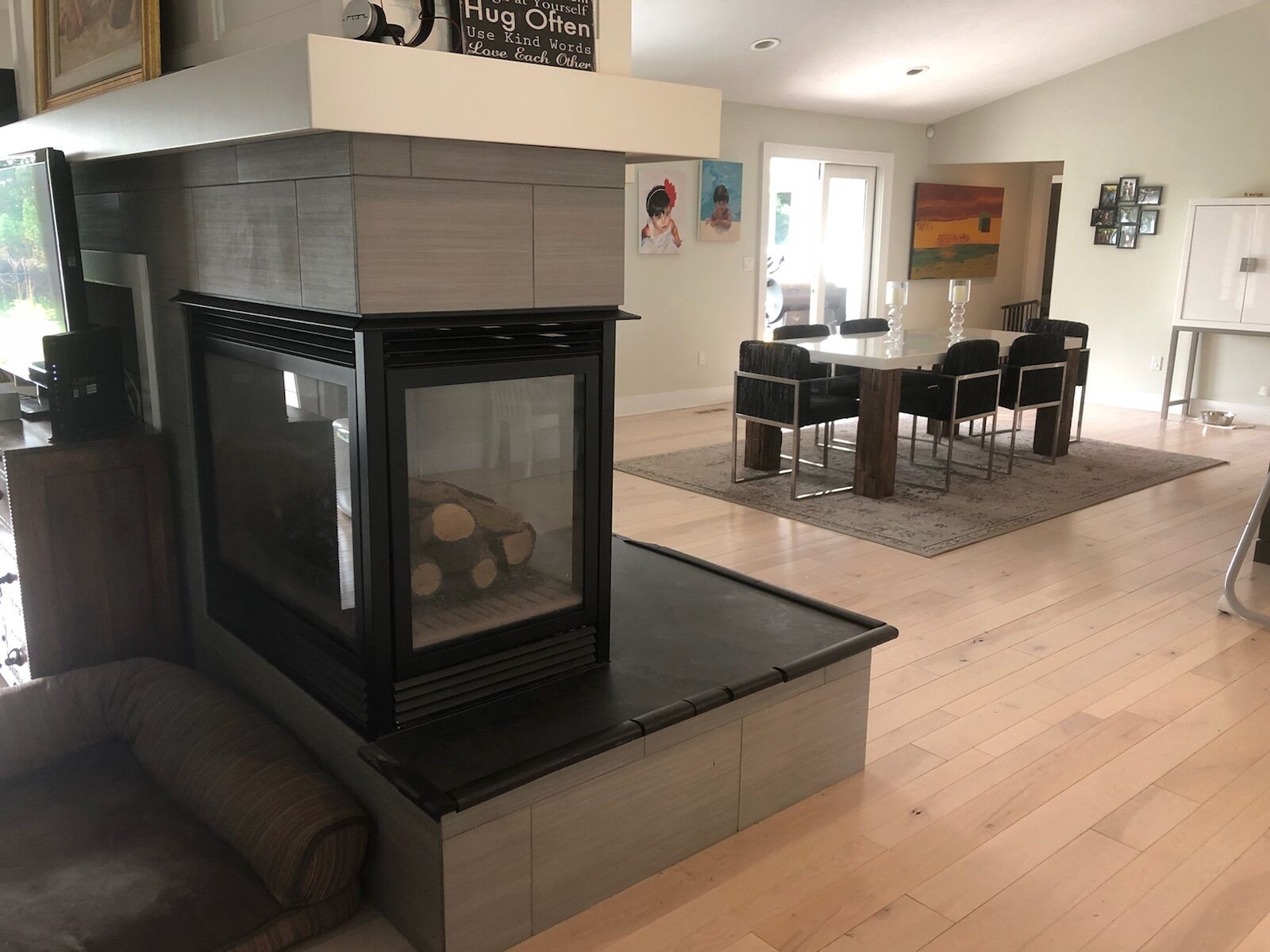Beautiful family friendly home in Raleigh Hills!