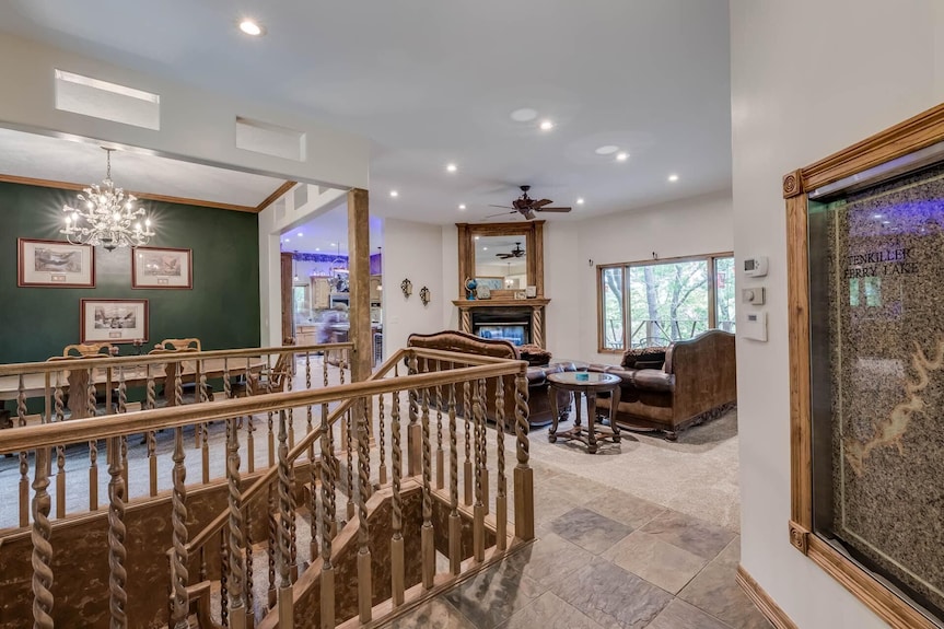Lake Tenkiller Family Friendly Estate On The Illinois River - Summer Getaway! - Tahlequah, OK