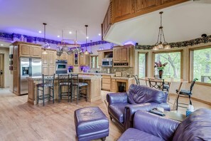 Smart TV, fireplace, DVD player, video library