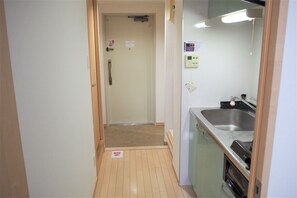 雙床房 | 私人廚房 | 雪櫃、微波爐