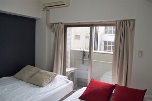 Room - City Street Inn 502 PH269 (Osaka)