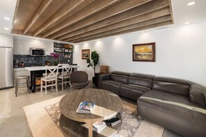 Televisor i llar de foc