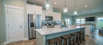 Cape San Blas, FL. Private Heated Pool. Steps to the Beach!