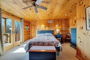 8 Schlafzimmer, Schreibtisch, Bügeleisen/Bügelbrett, kostenloses WLAN