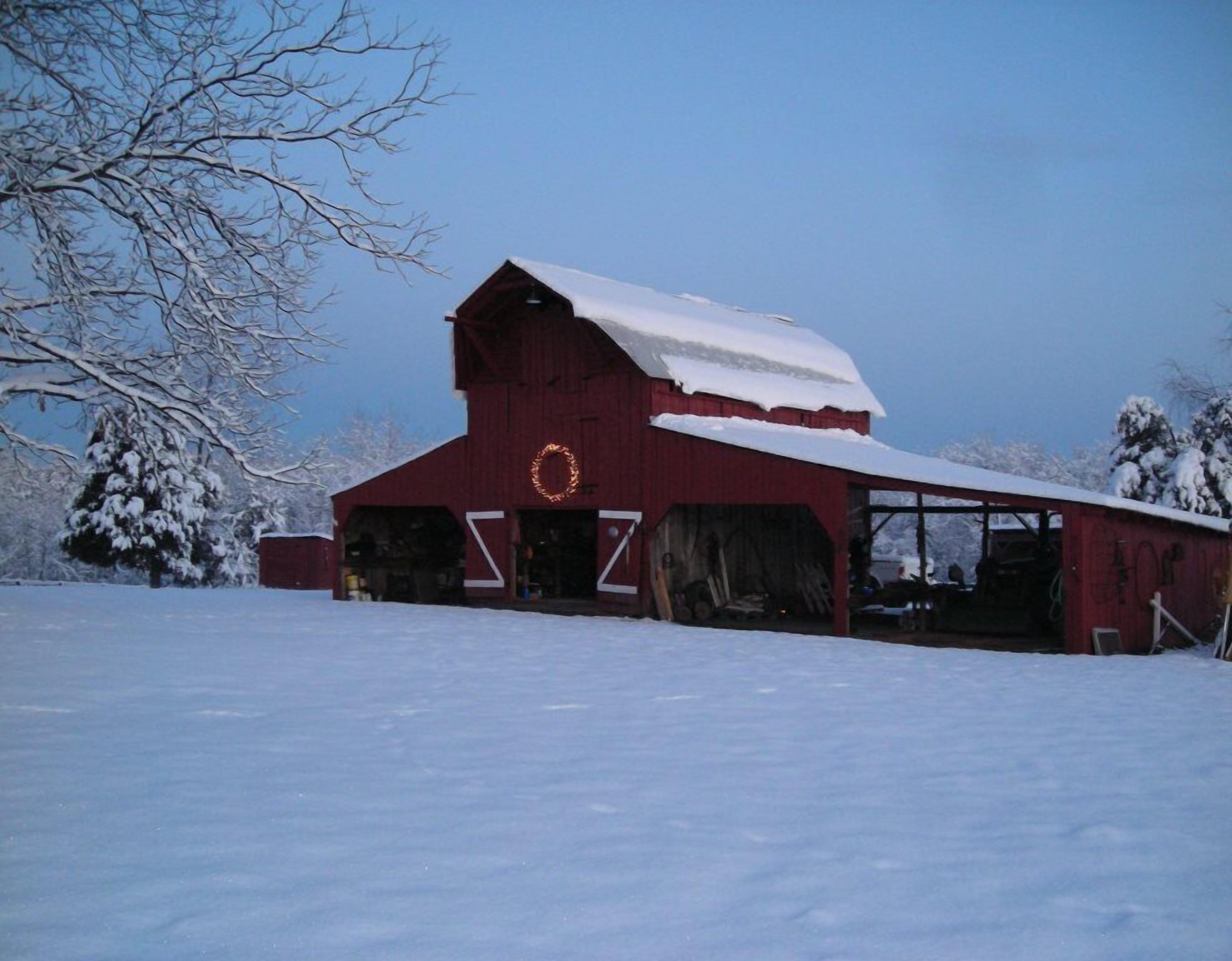 Two Bedroom One Bath Cottage On 250 Acre Cattle Farm.