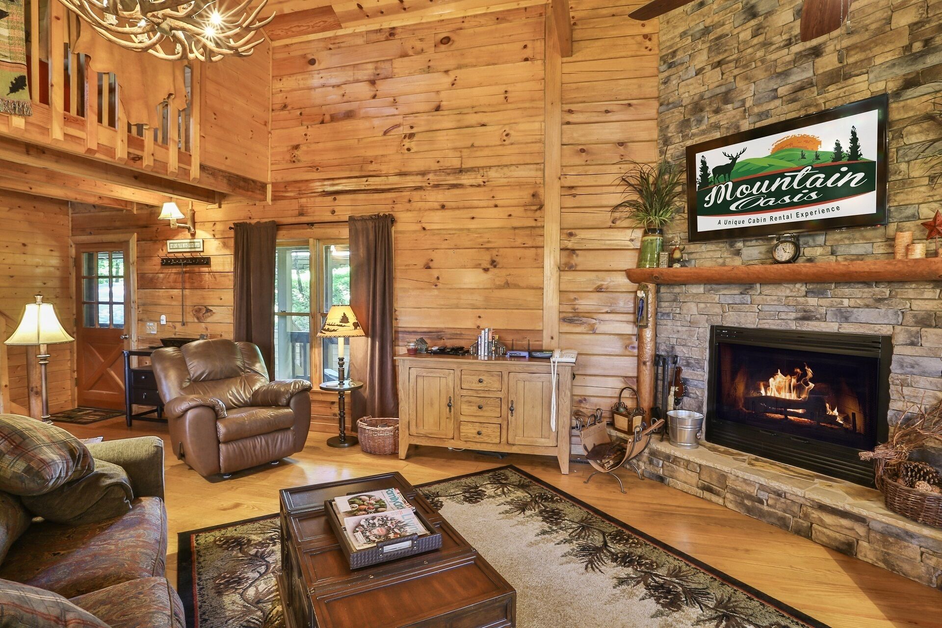 Heaven's Peek - Seasonal Views, Hot Tub