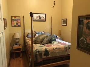 2 soverom, strykejern/-brett, wi-fi (inkludert) og sengetøy