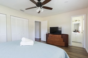 3 Schlafzimmer, Bügeleisen/Bügelbrett, WLAN, Bettwäsche