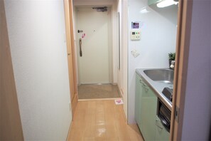 Twin Room | Living area - City Street Inn 504 PH277 (Osaka)