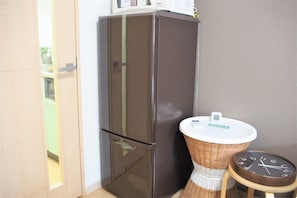 Twin Room | Mini fridge