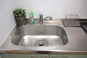 雙床房 | 私人小型廚房 | 雪櫃、微波爐