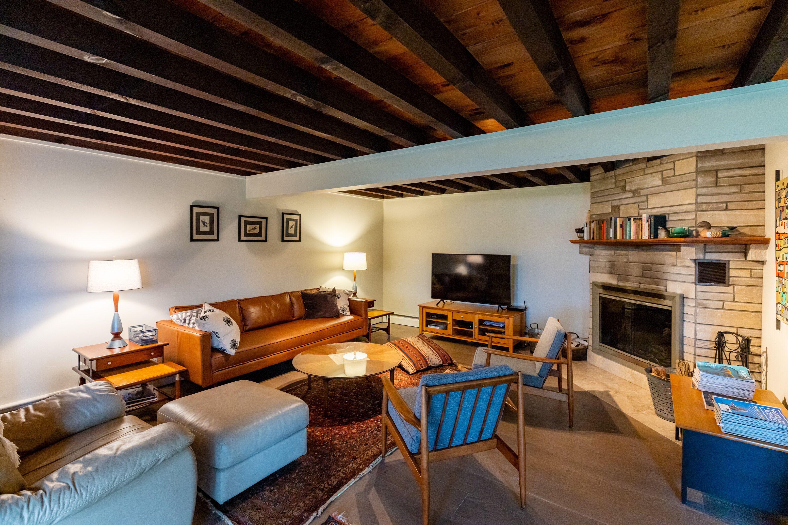 Tranquil Lake House Getaway on Onota Lake