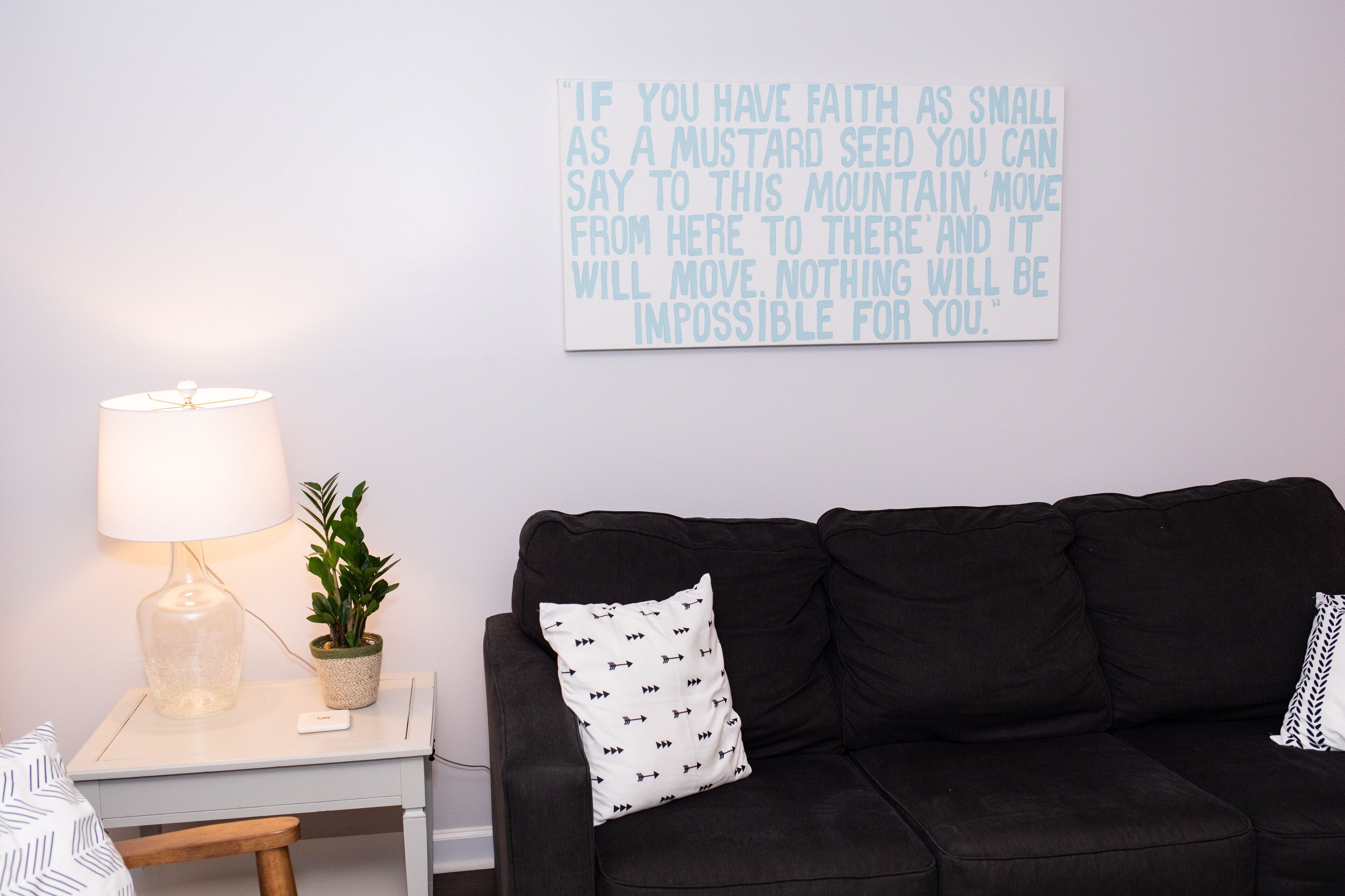 COMFY 2 BR CONDO ON S. MILLEDGE. CLEAN AND CLOSE TO EVERYTHING!  /A