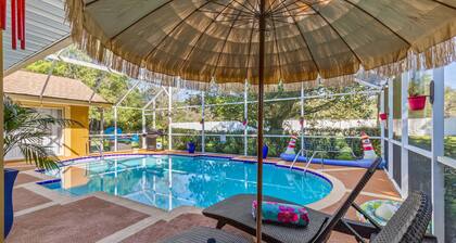 Luxurious Roman Style Pool Home in Brooksville Near Weeki Wachee and Beaches