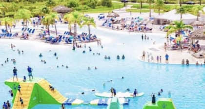 Luxurious Roman Style Pool Home in Brooksville Near Weeki Wachee and Beaches