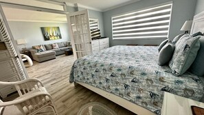 1 bedroom, iron/ironing board, free WiFi, bed sheets - Ocean Village Vacation Rental, Golf view. Short walking distance to the beach.  (Hutchinson Island)