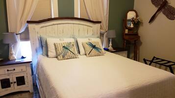 3 bedrooms, desk, iron/ironing board, free WiFi