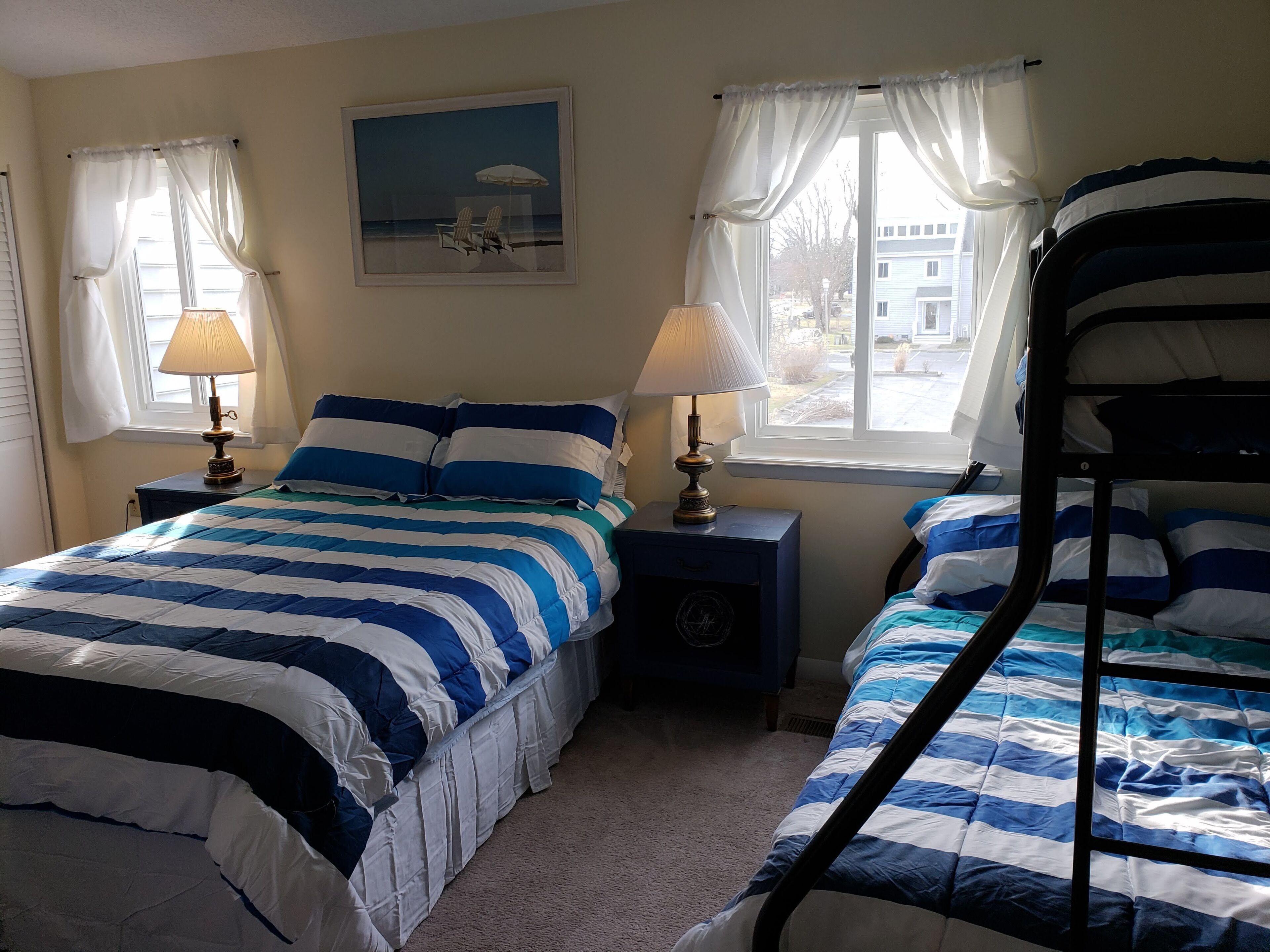 Take a Vacation and Come to the Beach! 3 BD TH in the Heart of Dewey Beach, DE