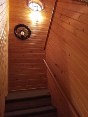 Interior - Mississippi River Getaway Spirit Mound, now with high speed internet! (Ferryville)