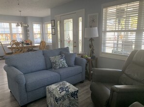 Smart TV, lettore DVD, impianto stereo