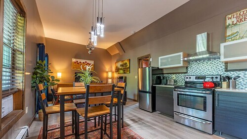 2-Bedroom apartment (D2), walk to Main Street