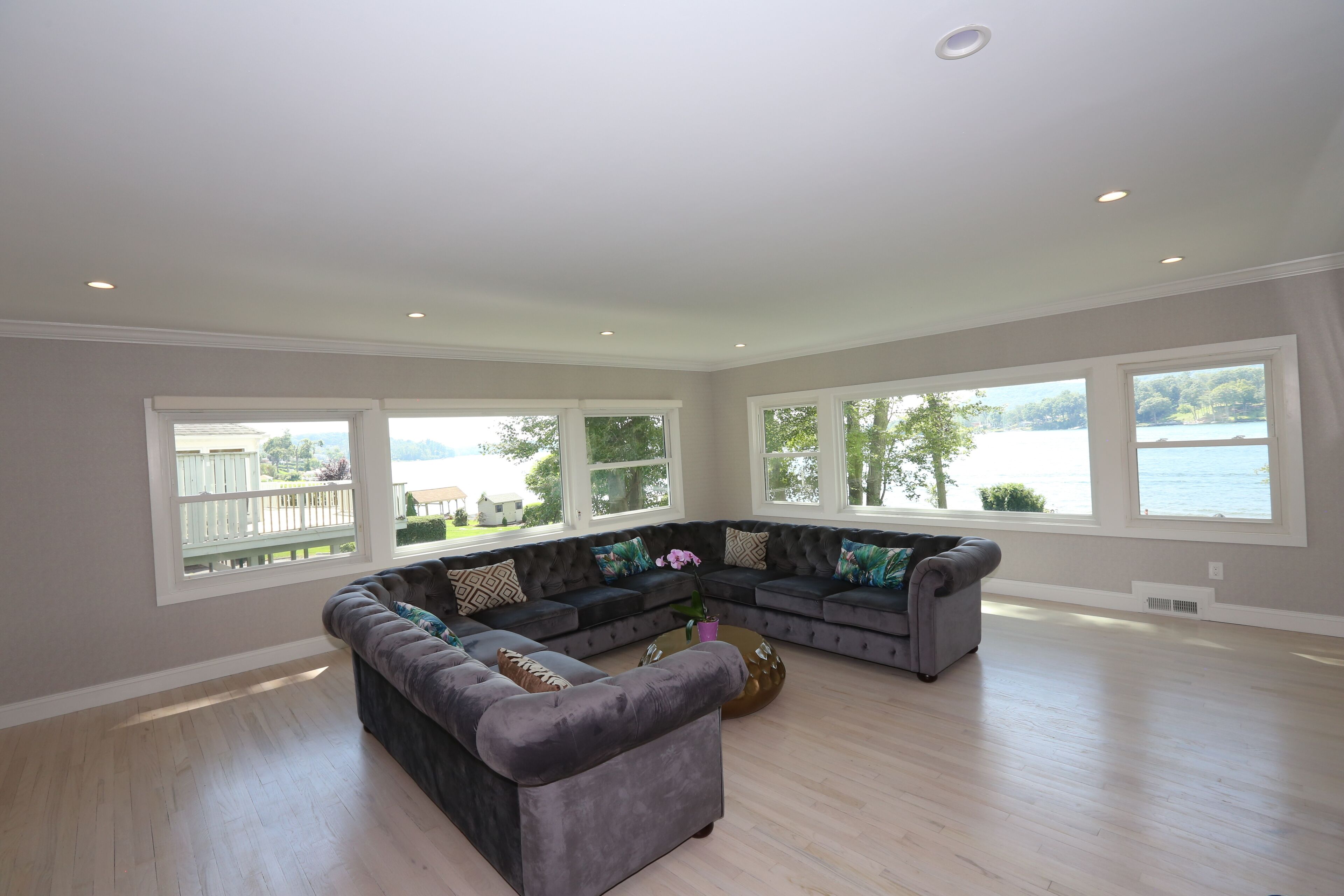 Level, Direct Lakefront, Expansive Western Views, Beach On Candlewood Lake 