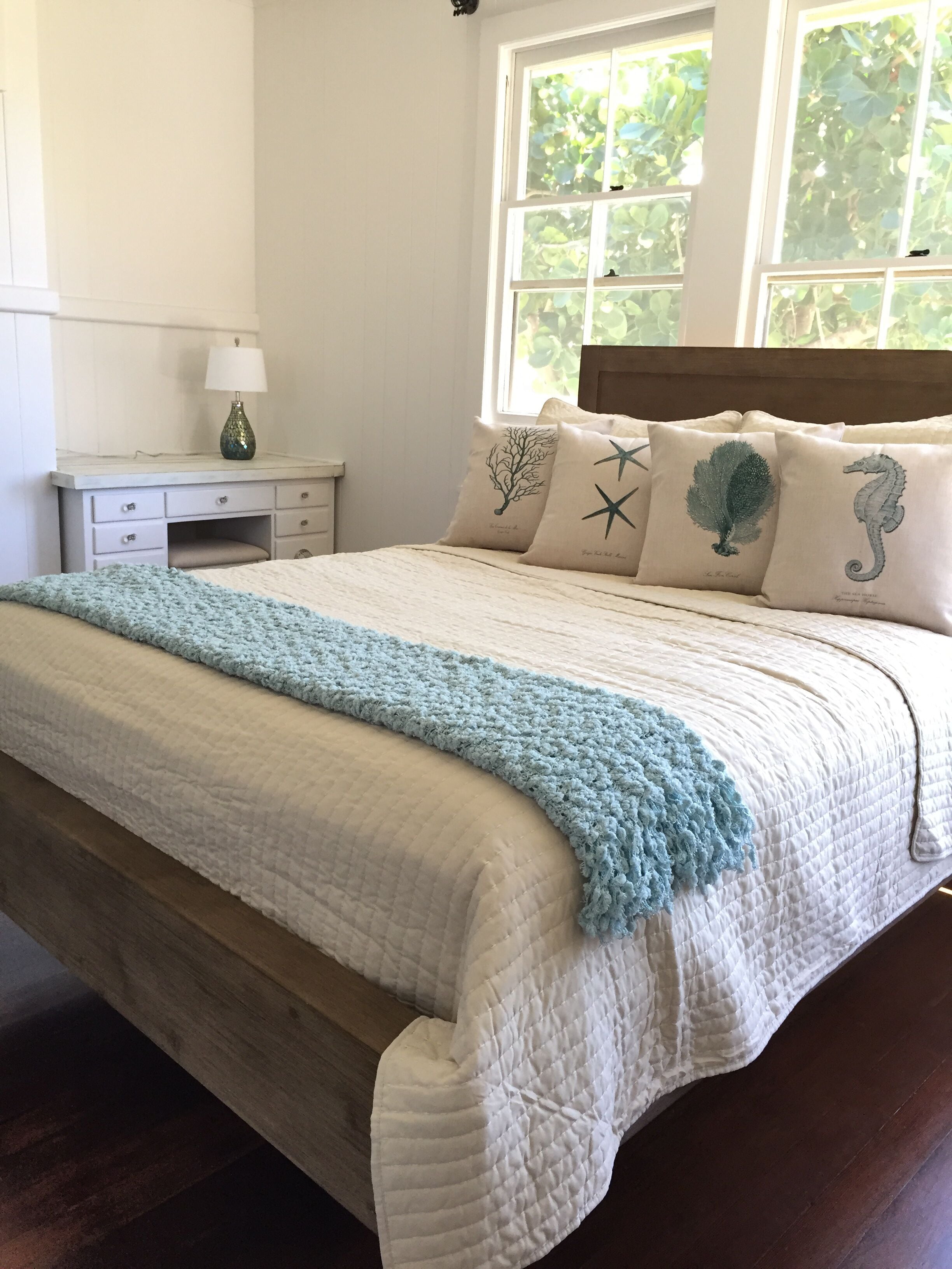 3 habitaciones, escritorio, tabla de planchar con plancha y wifi gratis 