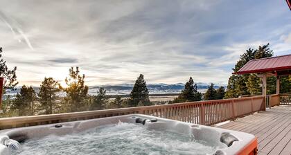 Red Mountain Ranch tiene una vista fabulosa de la división continental con un nuevo jacuzzi