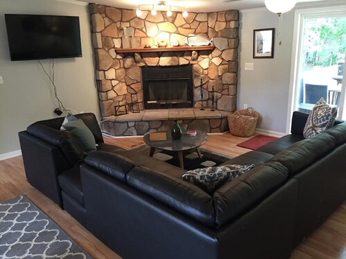 Escape the City! Plain Outside; Gorgeous Inside; Huge Horse/Cattle Farm