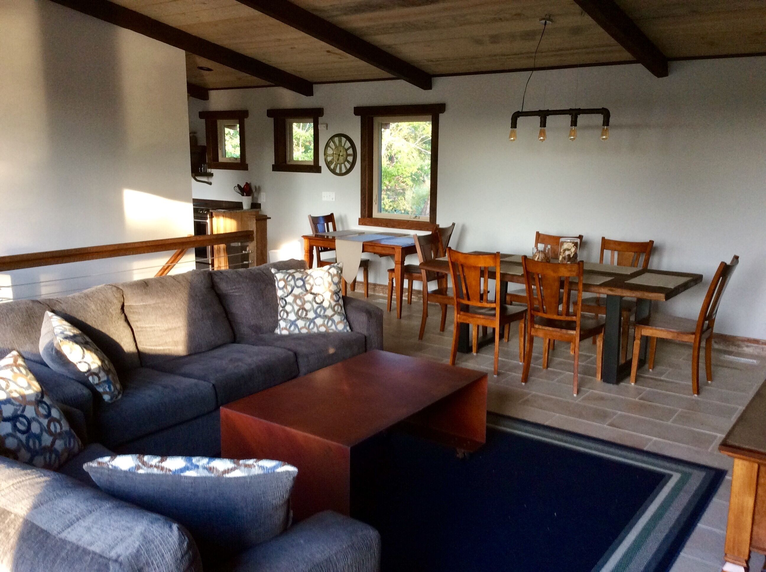 Upper Lake Keowee Waterfront!  Covered Dock/Jetports.  Mountain Serenity.